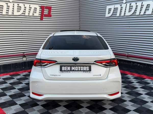⁦טויוטה קורולה הייבריד 2021⁩ – תמונה ⁦5⁩