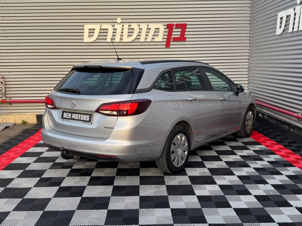 ⁦אופל אסטרה סטיישן 2017⁩ – תמונה ⁦5⁩