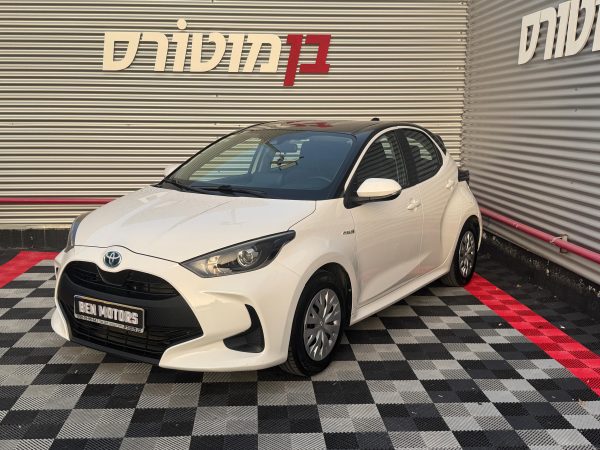 ⁦טויוטה יאריס הייבריד 2021⁩ – תמונה ⁦2⁩