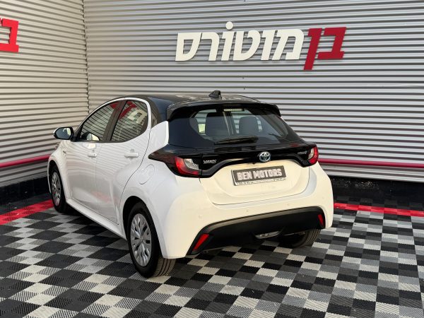 ⁦טויוטה יאריס הייבריד 2021⁩ – תמונה ⁦6⁩